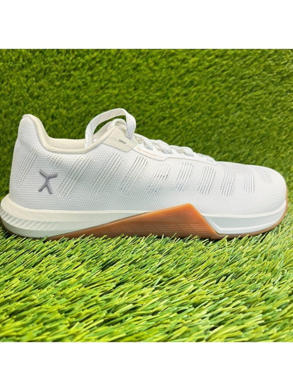 Flux Footwear Adapt Graphene XT White Gum Womens Size 8.5 Athletic Knit Shoes